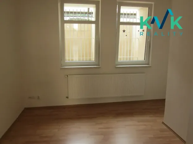 Pronájem bytu 3+1, Karlovy Vary, Slepá, 73 m2