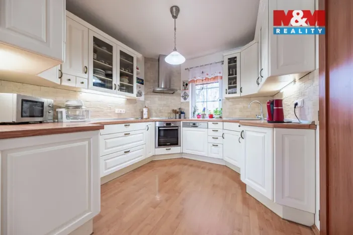 Prodej rodinného domu, Hradištko, Kersko, 160 m2