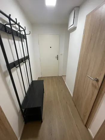 Pronájem bytu 2+kk, Praha - Nusle, Čiklova, 37 m2