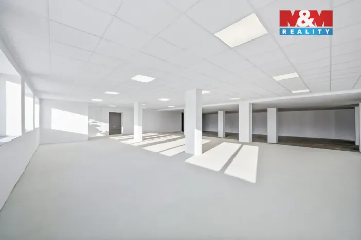 Pronájem skladu, Hronov - Zbečník, 780 m2
