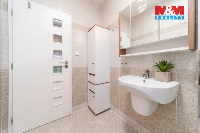 Prodej rodinného domu, Zlatá, 148 m2