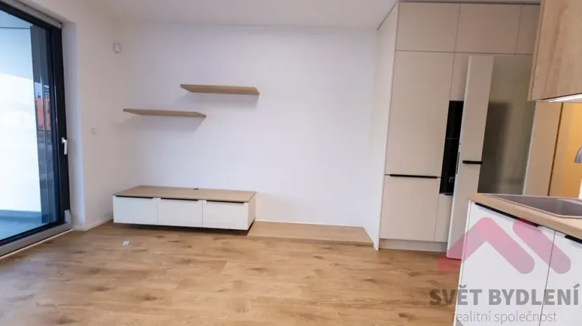 Pronájem bytu 1+kk, Praha - Žižkov, Šrámkové, 33 m2