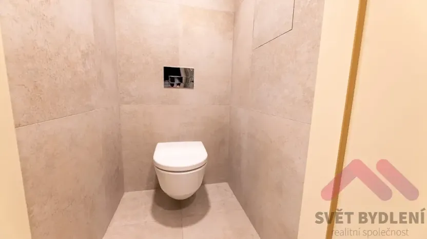 Pronájem bytu 1+kk, Praha - Žižkov, Šrámkové, 33 m2