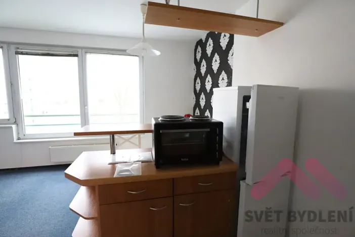 Pronájem bytu 1+kk, Praha - Vysočany, bratří Dohalských, 43 m2
