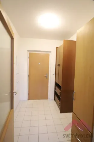 Pronájem bytu 1+kk, Praha - Vysočany, bratří Dohalských, 43 m2