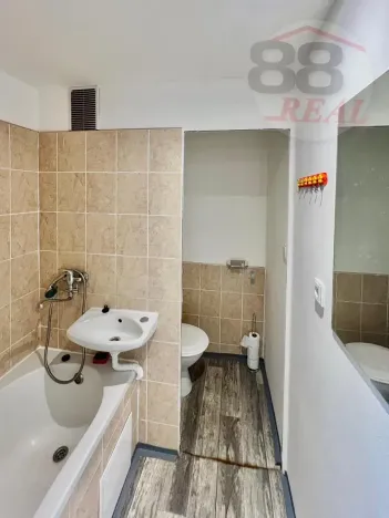 Prodej bytu 1+1, Klášterec nad Ohří, Jana Ámose Komenského, 35 m2