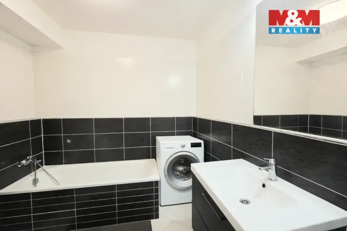 Pronájem bytu 2+kk, Praha - Střížkov, Makedonská, 60 m2