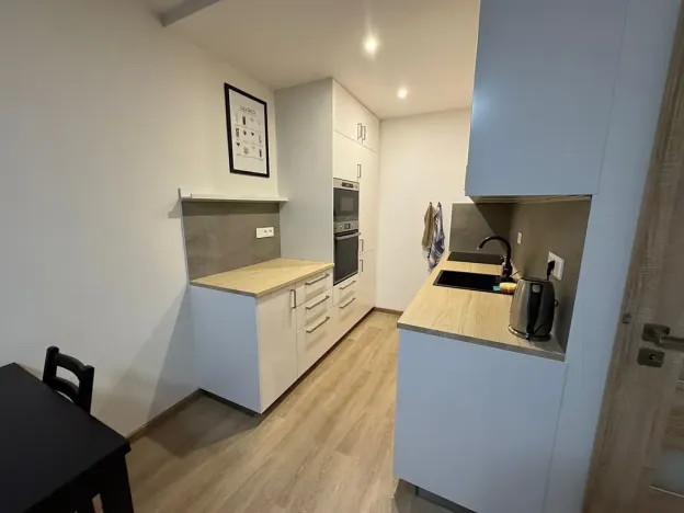 Pronájem bytu 2+kk, Praha - Strašnice, Dürerova, 42 m2