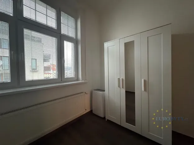 Pronájem bytu 2+1, Praha - Libeň, Drahobejlova, 67 m2