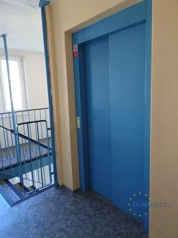 Pronájem bytu 3+1, Praha - Podolí, Ve svahu, 80 m2