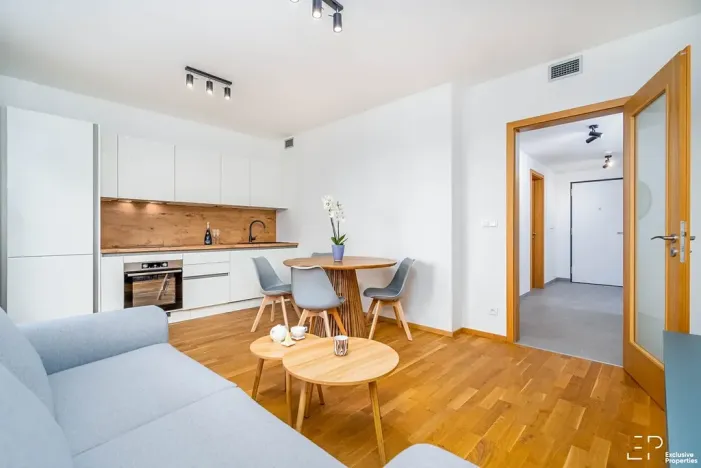 Pronájem bytu 2+kk, Praha - Vysočany, Smržových, 59 m2