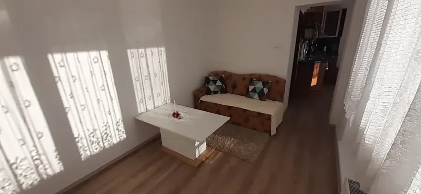 Pronájem bytu 2+1, Luštěnice, 53 m2