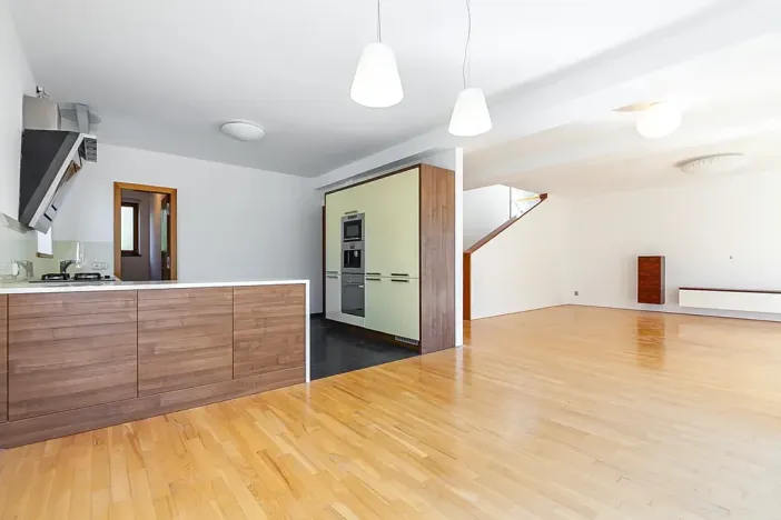 Prodej rodinného domu, Úholičky, Nade Dvorem, 192 m2