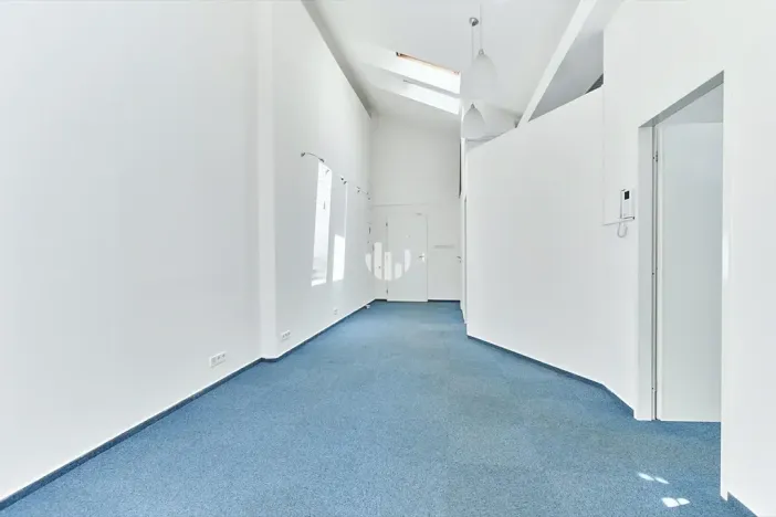 Pronájem kanceláře, Praha - Nové Město, U Bulhara, 100 m2