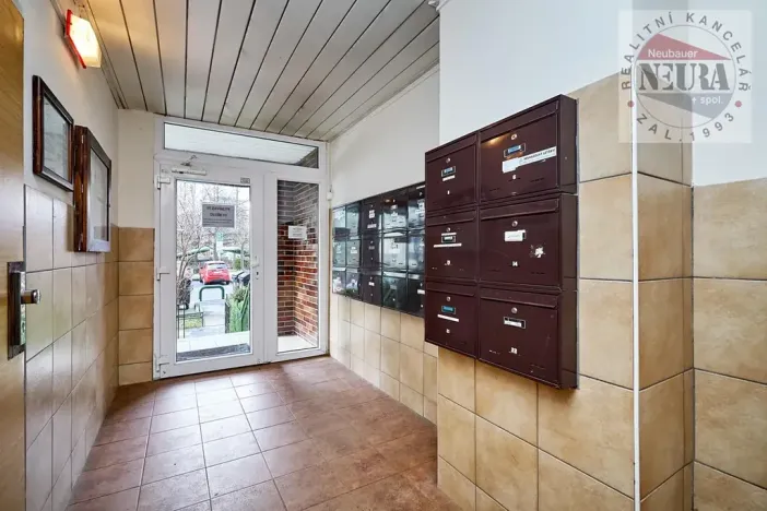 Pronájem bytu 3+1, Praha - Hlubočepy, Grussova, 72 m2