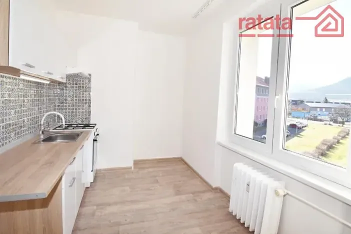 Pronájem bytu 2+1, Klášterec nad Ohří, Václava Řezáče, 57 m2