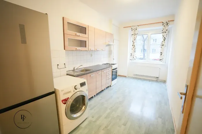 Pronájem bytu 2+1, Praha - Břevnov, Pod Drinopolem, 56 m2