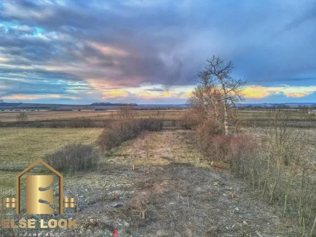 Prodej pozemku, Dolní Roveň - Komárov, 4457 m2