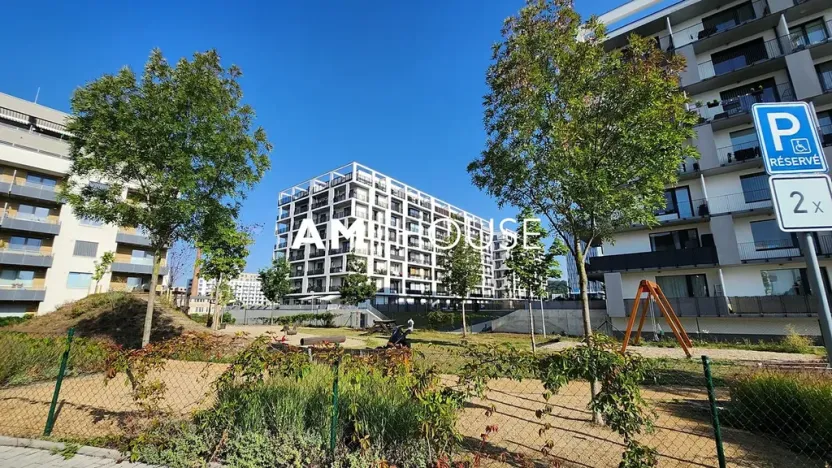 Pronájem bytu 2+kk, Praha - Vysočany, Smržových, 52 m2