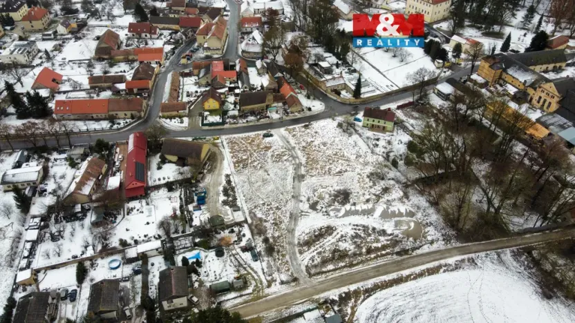 Prodej pozemku pro bydlení, Suchomasty, 1221 m2