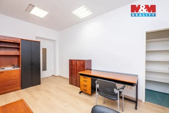 Pronájem kanceláře, Praha - Strašnice, Kolovratská, 17 m2