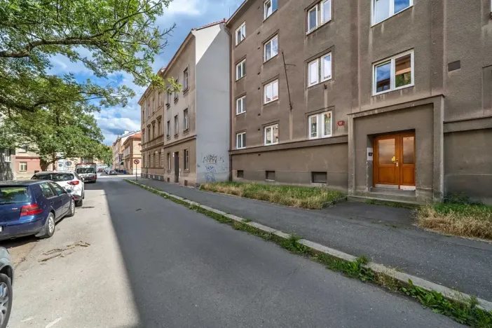 Prodej bytu 3+1, Plzeň, Thámova, 68 m2