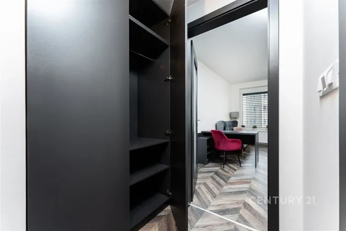 Pronájem bytu 1+kk, Praha, Kolbenova, 30 m2