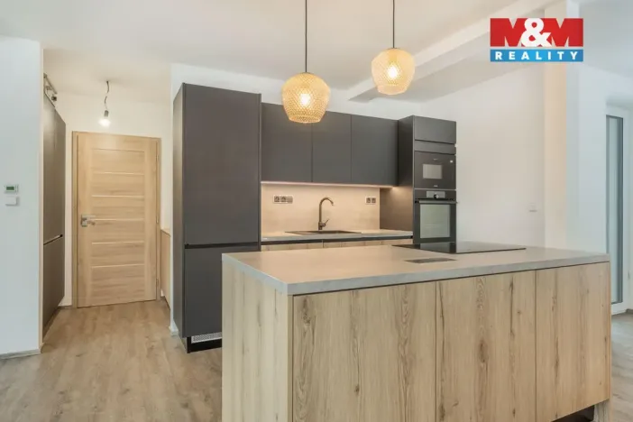 Prodej rodinného domu, Zbuzany, U Menhiru III, 150 m2