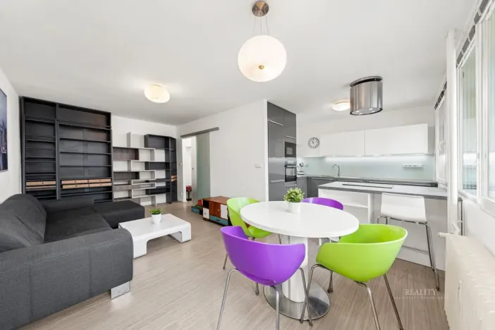 Pronájem bytu 3+kk, Praha - Žižkov, U kněžské louky, 67 m2