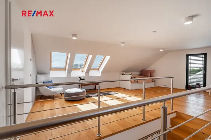 Prodej rodinného domu, Praha - Královice, Pešíkova, 220 m2