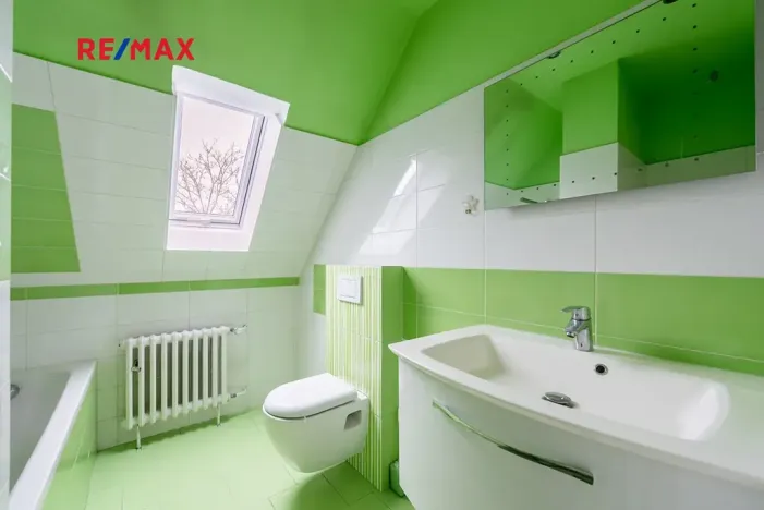 Prodej komerční nemovitosti, Měchenice, Hlavní, 330 m2