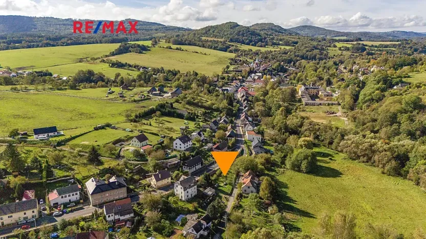 Prodej pozemku pro bydlení, Horní Police, 9. května, 910 m2