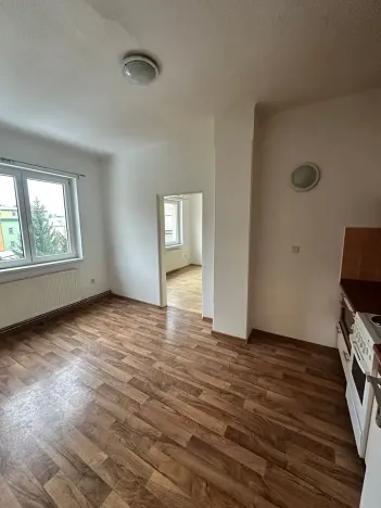 Pronájem bytu 2+1, Děčín, El. Krásnohorské, 47 m2