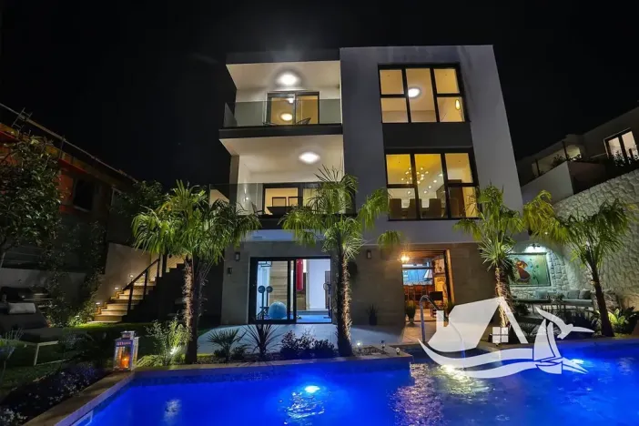 Prodej vily, Split, Chorvatsko, 300 m2