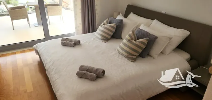 Prodej vily, Žrnovo, Chorvatsko, 240 m2