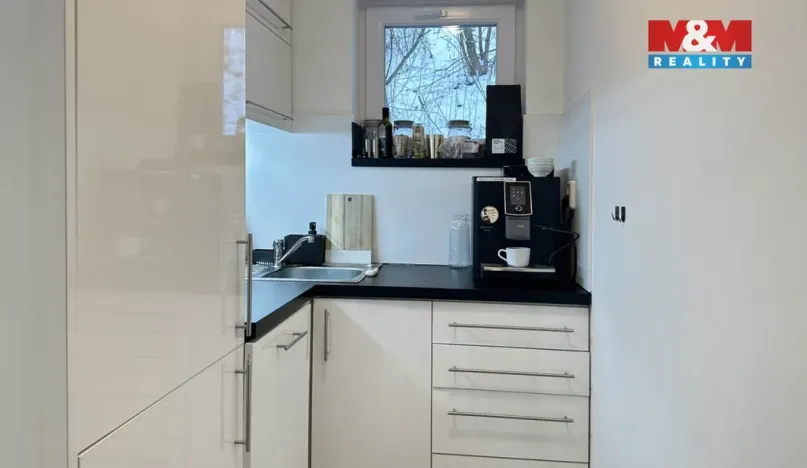 Pronájem kanceláře, Mladá Boleslav, Koněvova, 405 m2