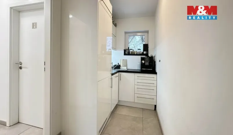 Pronájem kanceláře, Mladá Boleslav, Koněvova, 405 m2