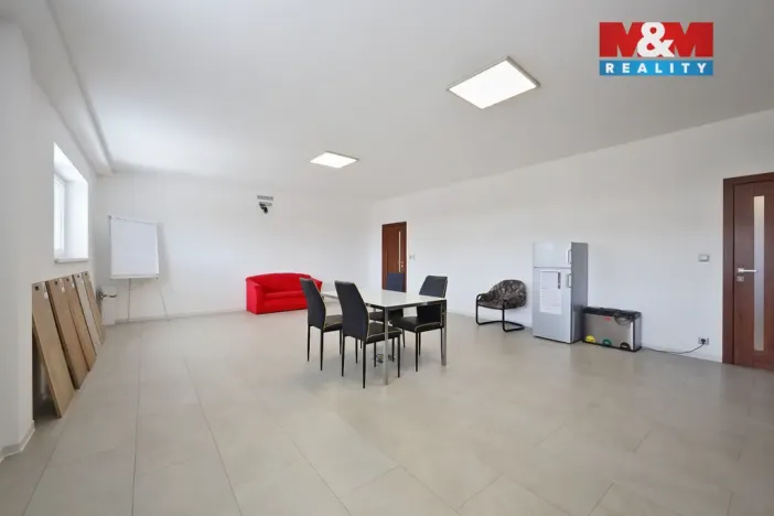 Prodej obchodního prostoru, Zbraslavice, 1381 m2