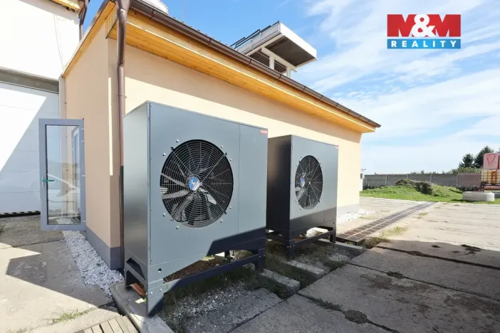 Prodej obchodního prostoru, Zbraslavice, 1381 m2