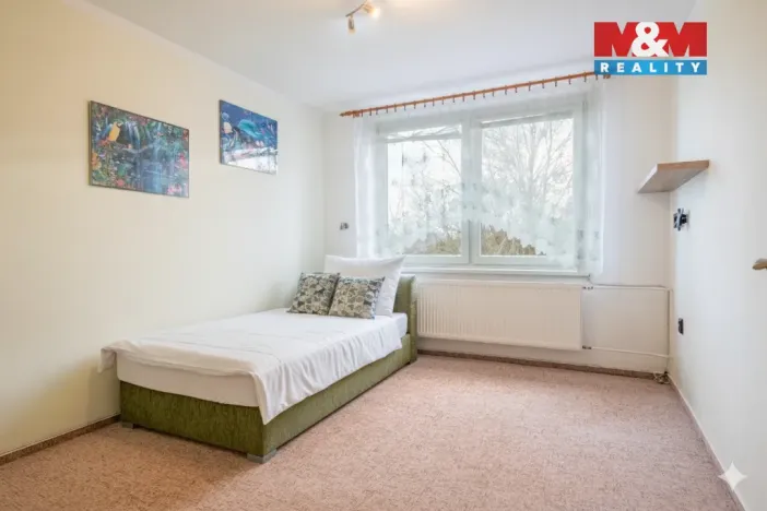 Prodej bytu 3+1, Sedlice, Sídliště 2, 82 m2