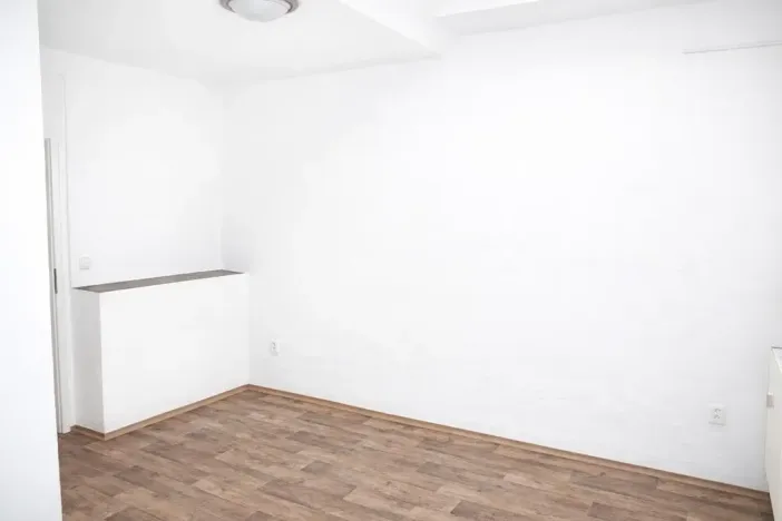 Pronájem bytu 3+1, Brno, Merhautova, 85 m2