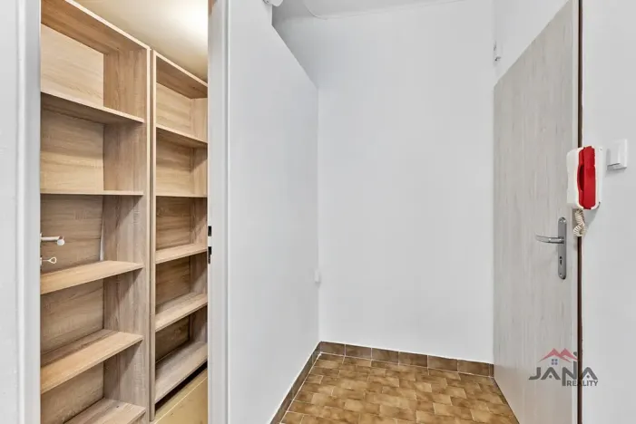 Prodej bytu 3+1, Ohrazenice, 74 m2