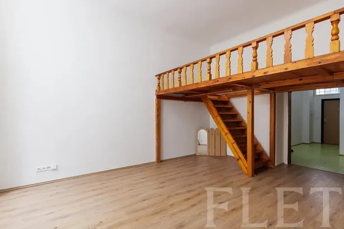 Pronájem bytu 1+kk, Praha - Smíchov, Preslova, 36 m2