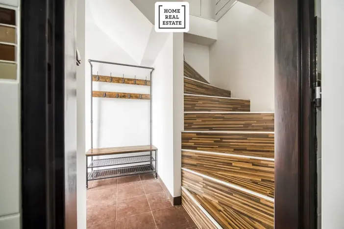 Pronájem rodinného domu, Praha - Dolní Měcholupy, U svornosti, 117 m2