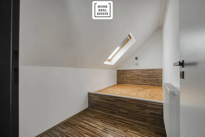 Pronájem rodinného domu, Praha - Dolní Měcholupy, U svornosti, 117 m2