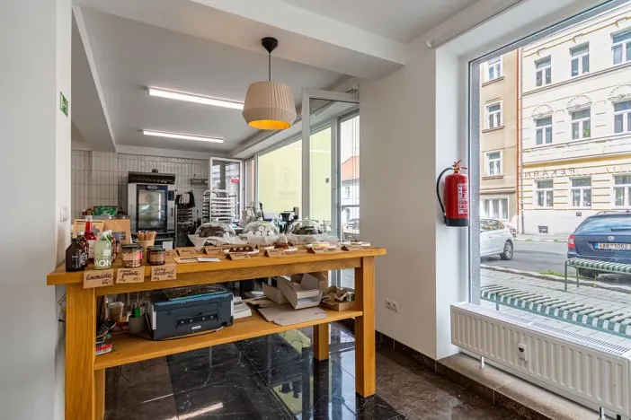 Prodej obchodního prostoru, Praha - Vršovice, Petrohradská, 123 m2