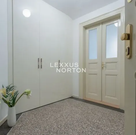 Pronájem bytu 2+1, Praha - Staré Město, Martinská, 76 m2