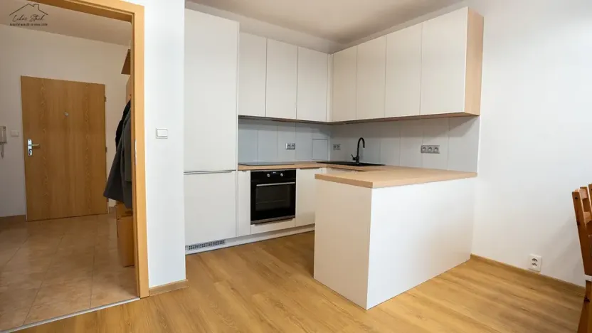 Pronájem bytu 2+kk, Praha - Košíře, Černochova, 51 m2