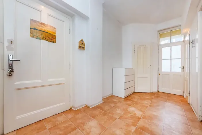 Pronájem bytu 2+1, Praha - Kobylisy, U třešňovky, 68 m2