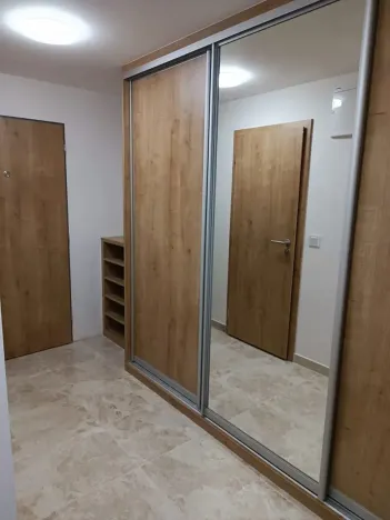 Pronájem bytu 2+kk, Praha - Strašnice, Strančická, 44 m2